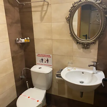 City Hotel