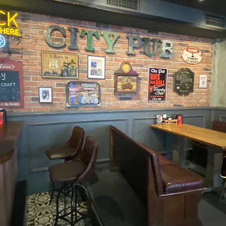 City Hotel 호텔