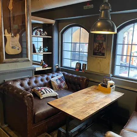 City Hotel 벨리코 터르노보