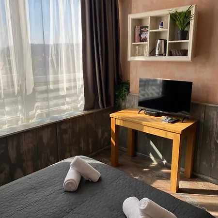 City Hotel 2*